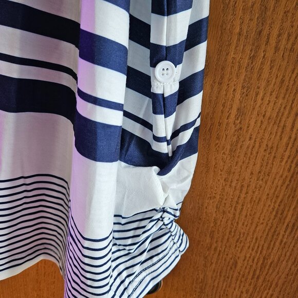 NWT Bloomchic 26W Striped Stretchy Tee BLUE/WHITE Side Button Detailing - Picture 7 of 11